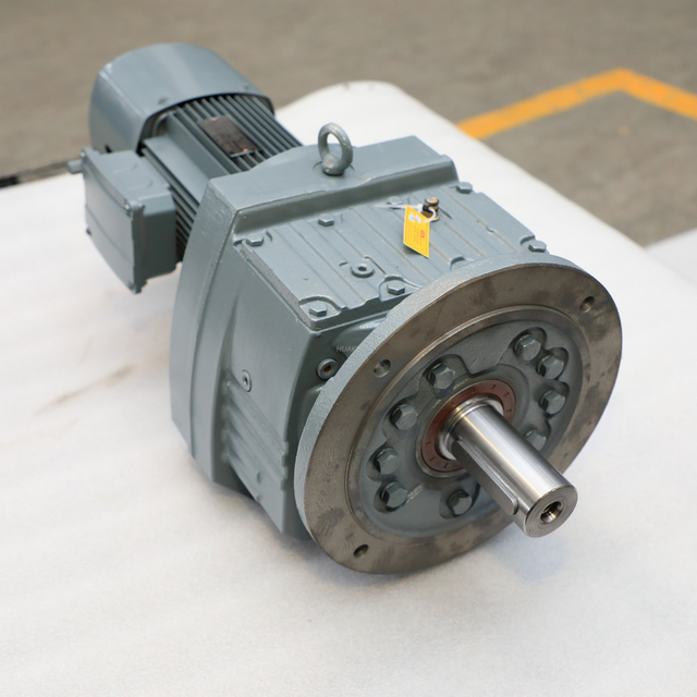 Motoriduttore serie R-RF57